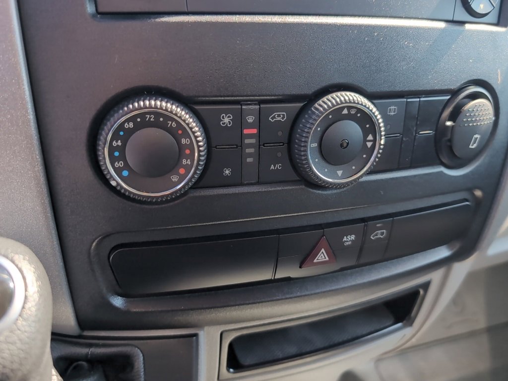 Used 2017 Mercedes-Benz Sprinter 3500 w/ Front Bench Seat Package image 19