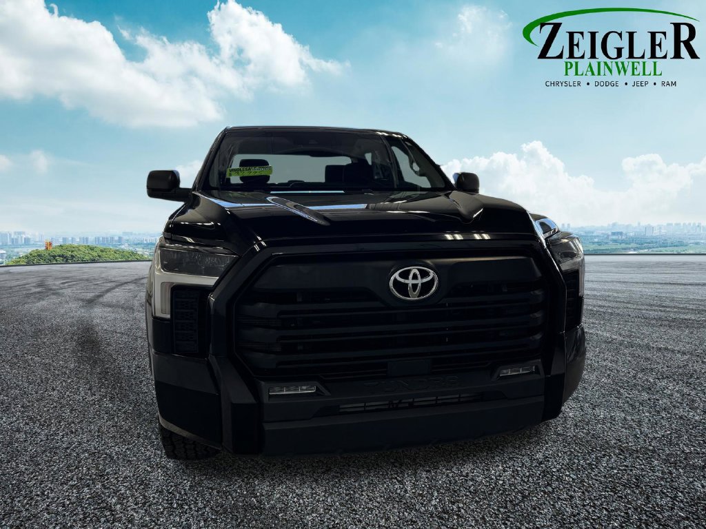 Used 2022 Toyota Tundra SR5 AWD/4WD image 7