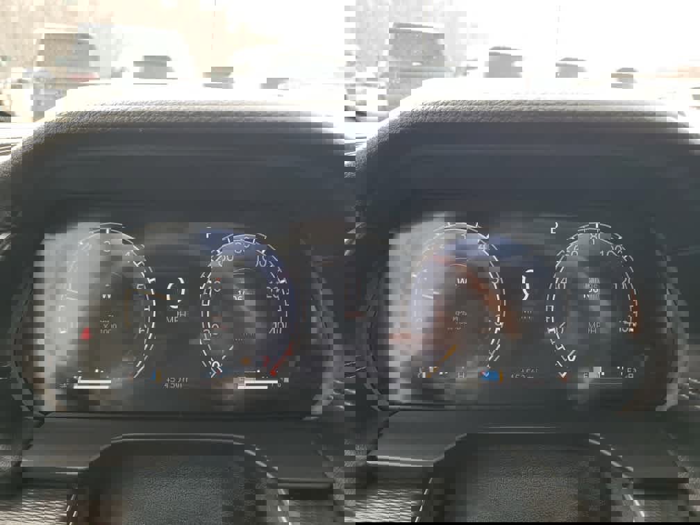 Used 2023 Jeep Grand Cherokee L Laredo image 25