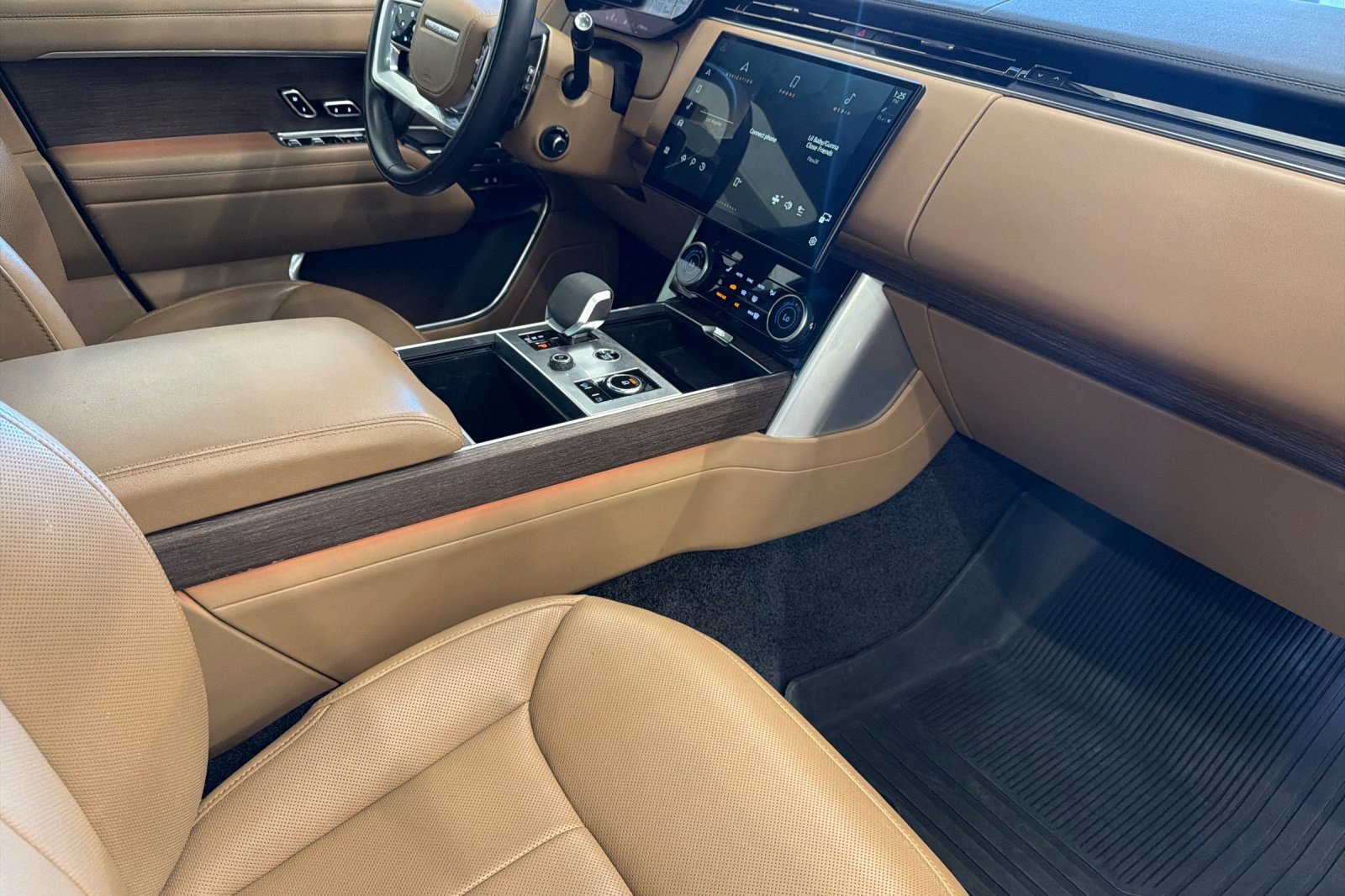 Used 2023 Land Rover Range Rover SE AWD/4WD image 34