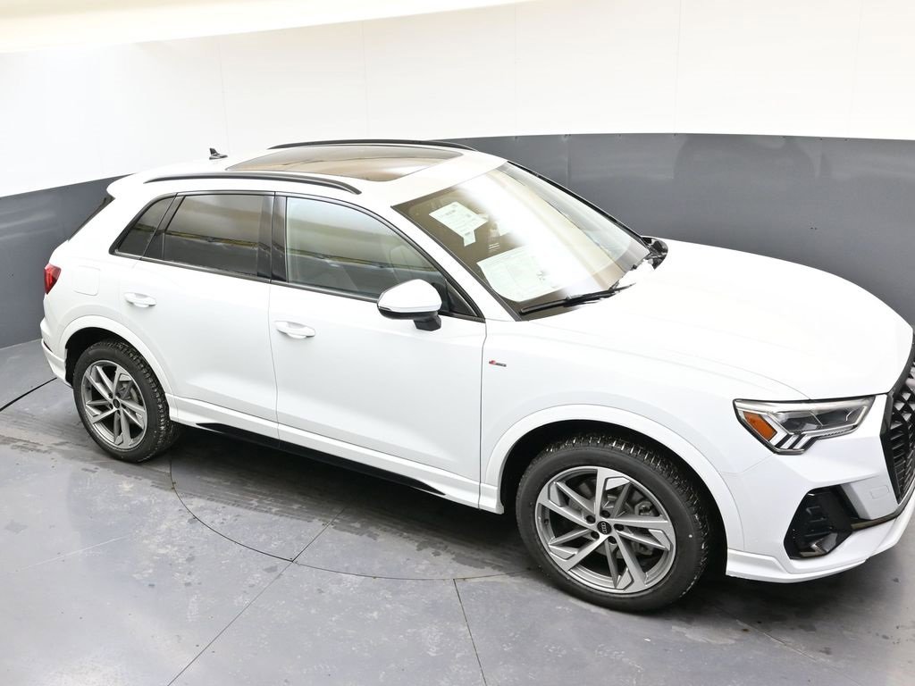 New 2025 Audi Q3 2.0T Premium image 53