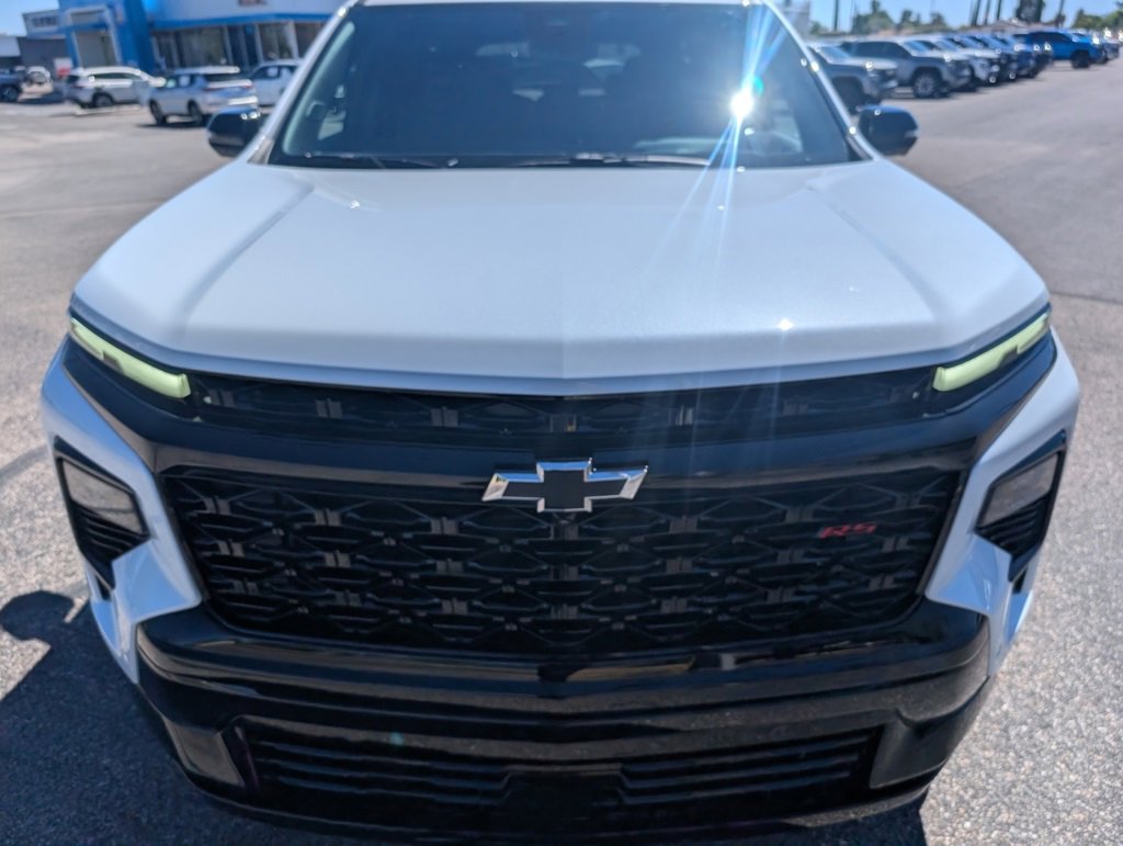 New 2026 Chevrolet Traverse RS w/ LPO, Floor Liner Package image 8