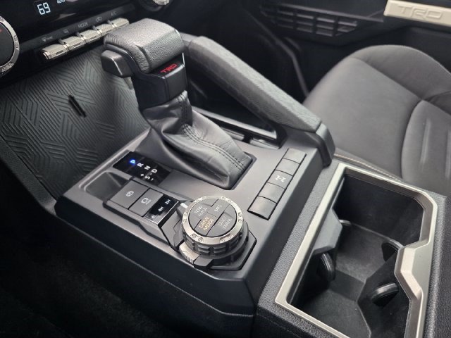 Used 2024 Toyota Tacoma TRD Off-Road AWD/4WD image 34