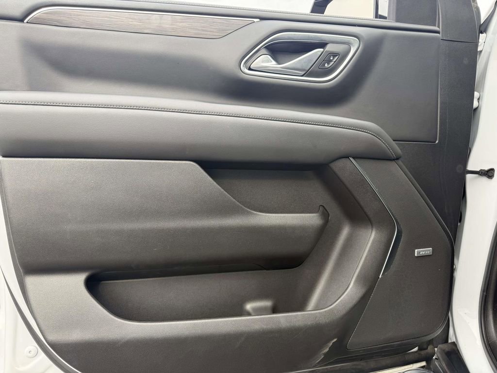 Used 2021 Chevrolet Tahoe Z71 image 12