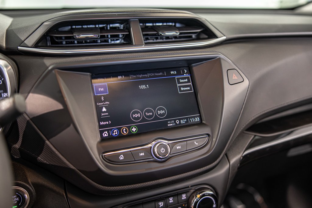 Used 2022 Chevrolet TrailBlazer LT FWD image 26