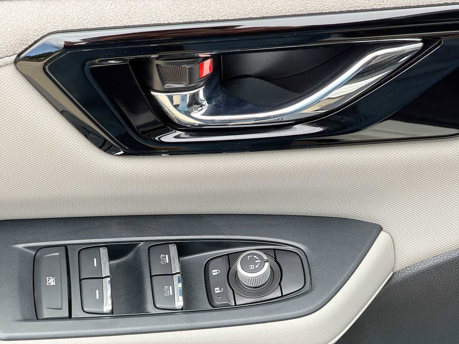 Certified 2025 Subaru Forester Limited image 14