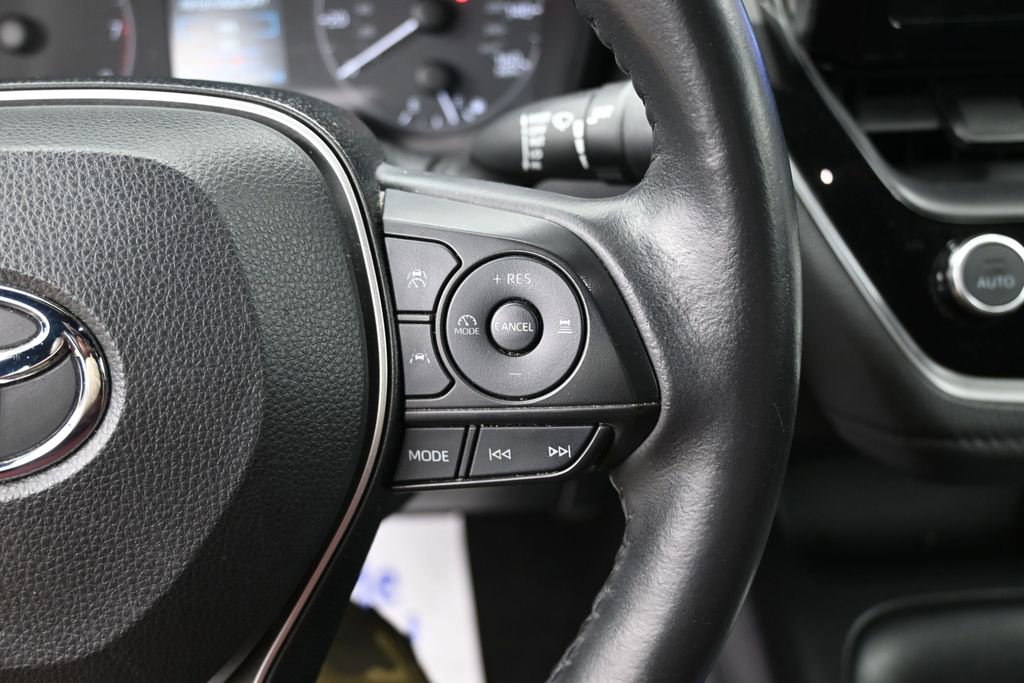 Used 2024 Toyota Corolla SE FWD image 17