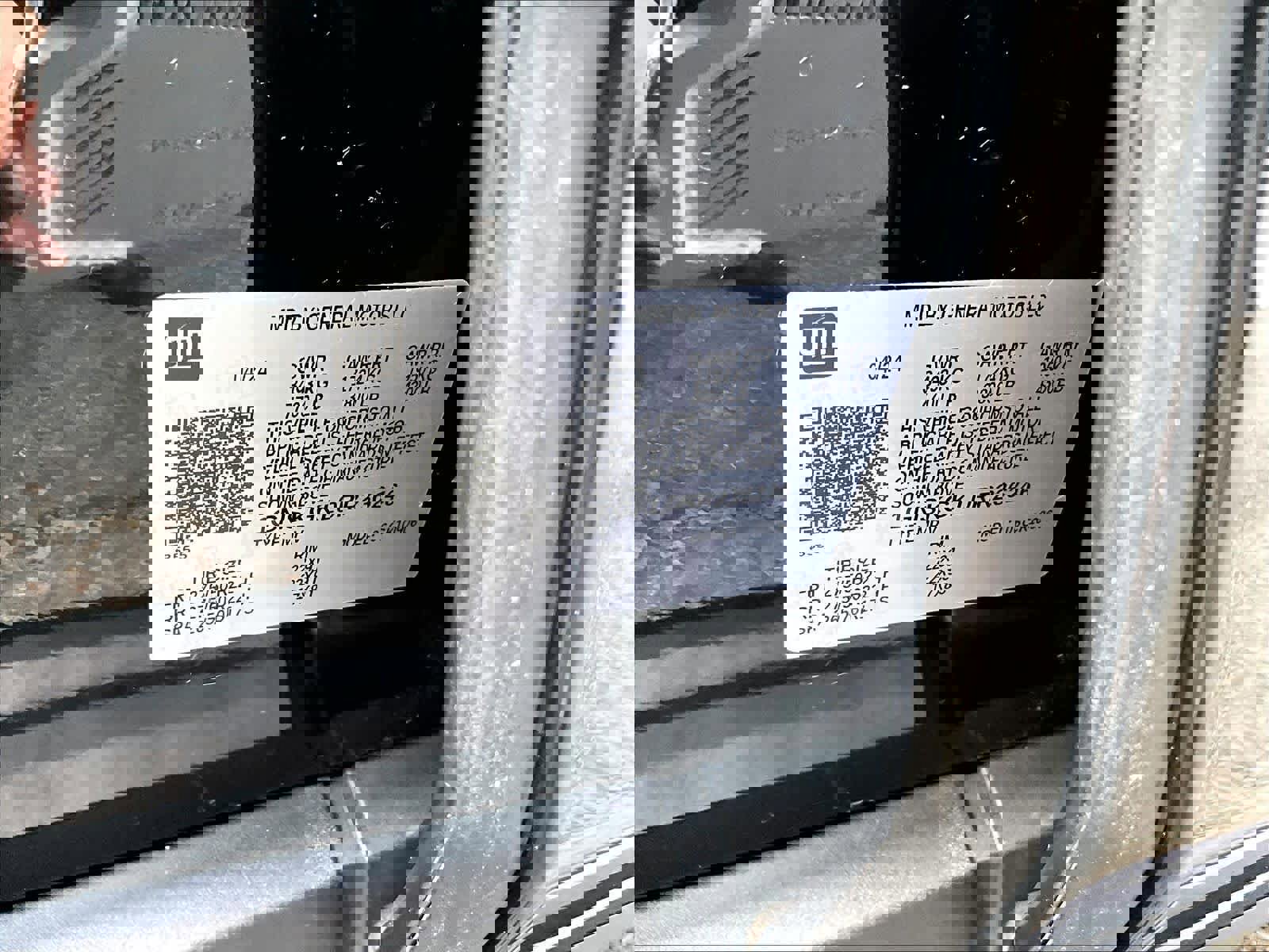 Used 2024 Chevrolet Suburban High Country image 37