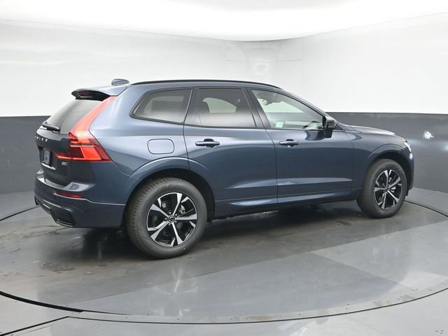 New 2026 Volvo XC60 B5 Core w/ Climate Package image 4