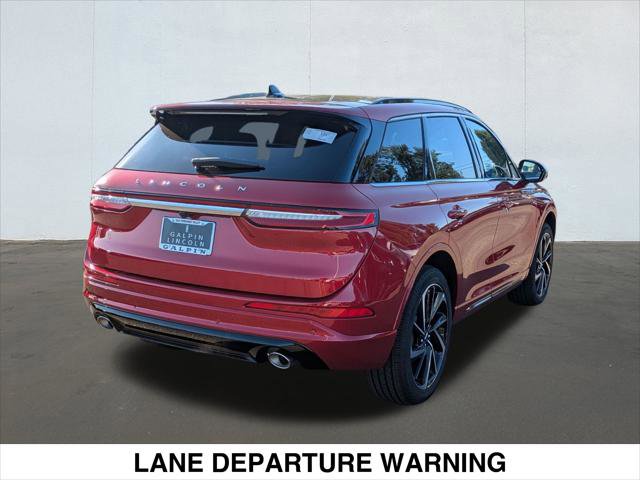 New 2025 Lincoln Corsair Grand Touring image 2