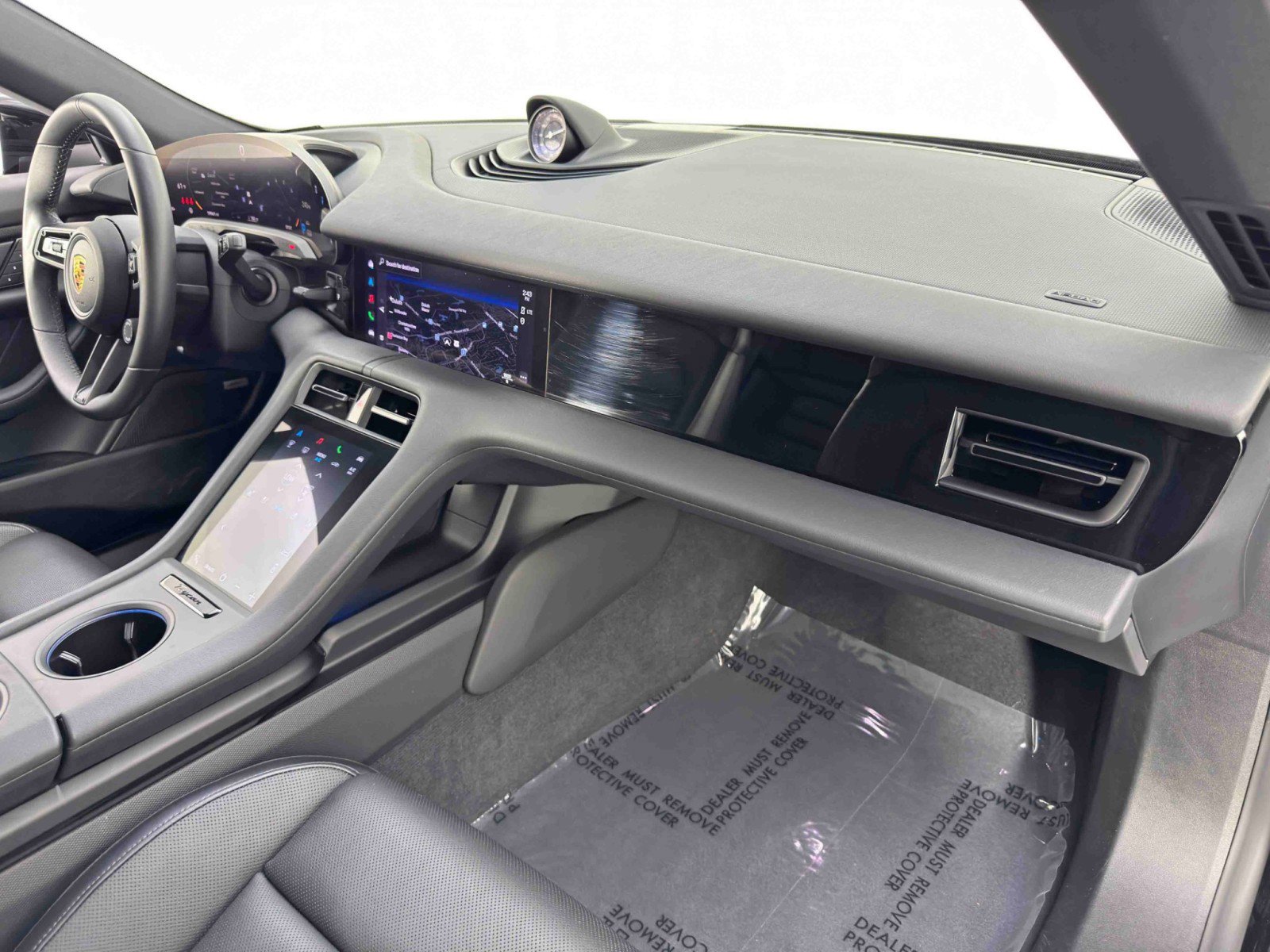 Used 2023 Porsche Taycan 4 Cross Turismo w/ Premium Package image 15