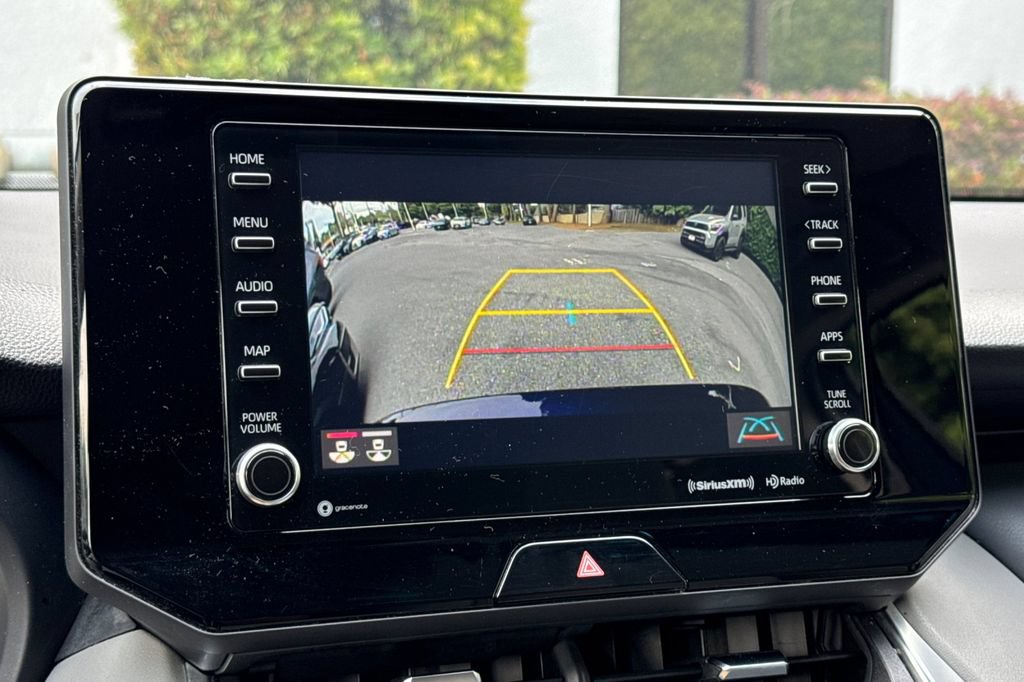 Certified 2021 Toyota Venza LE AWD/4WD image 18