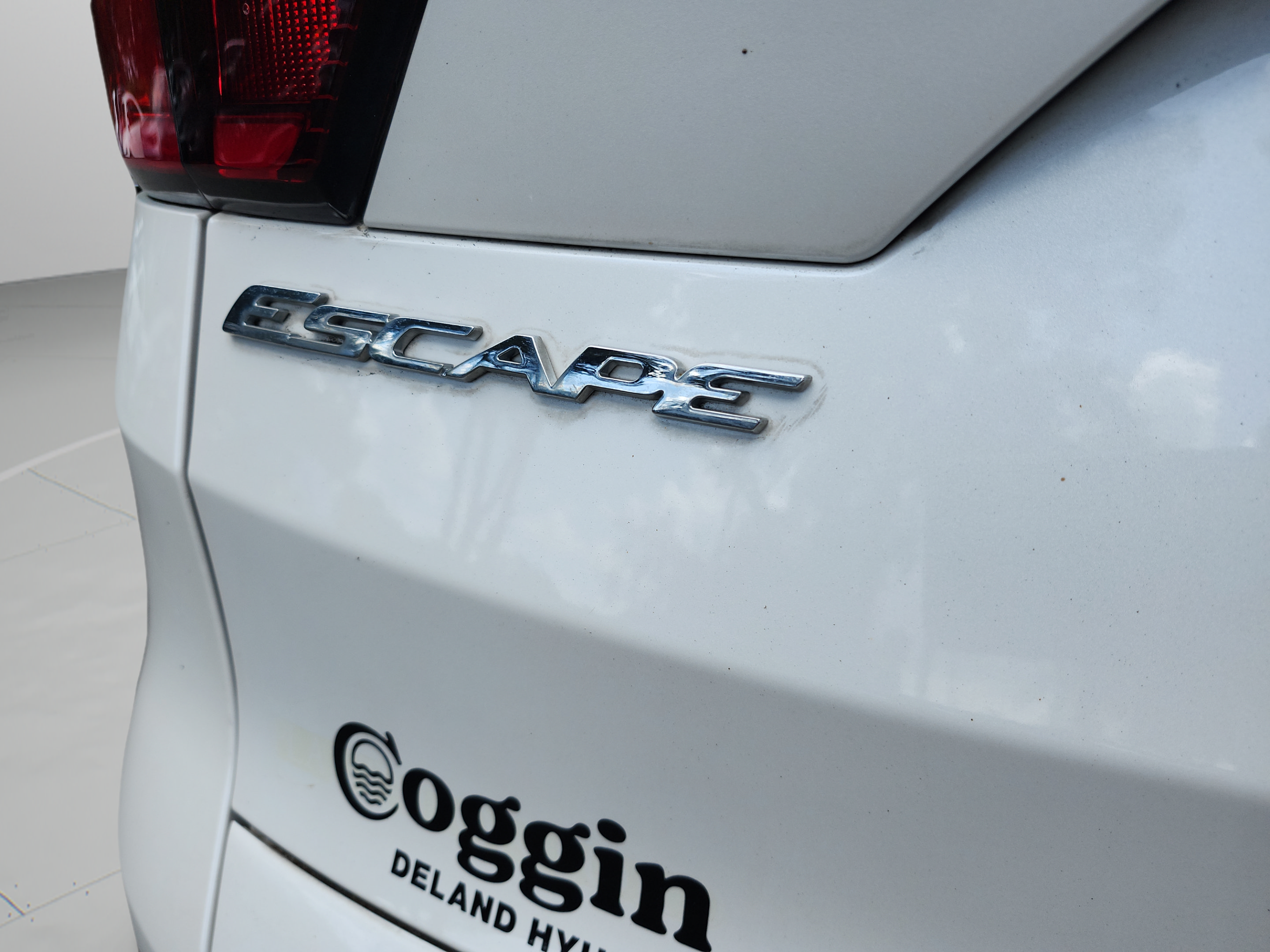 Used 2019 Ford Escape SEL FWD image 30