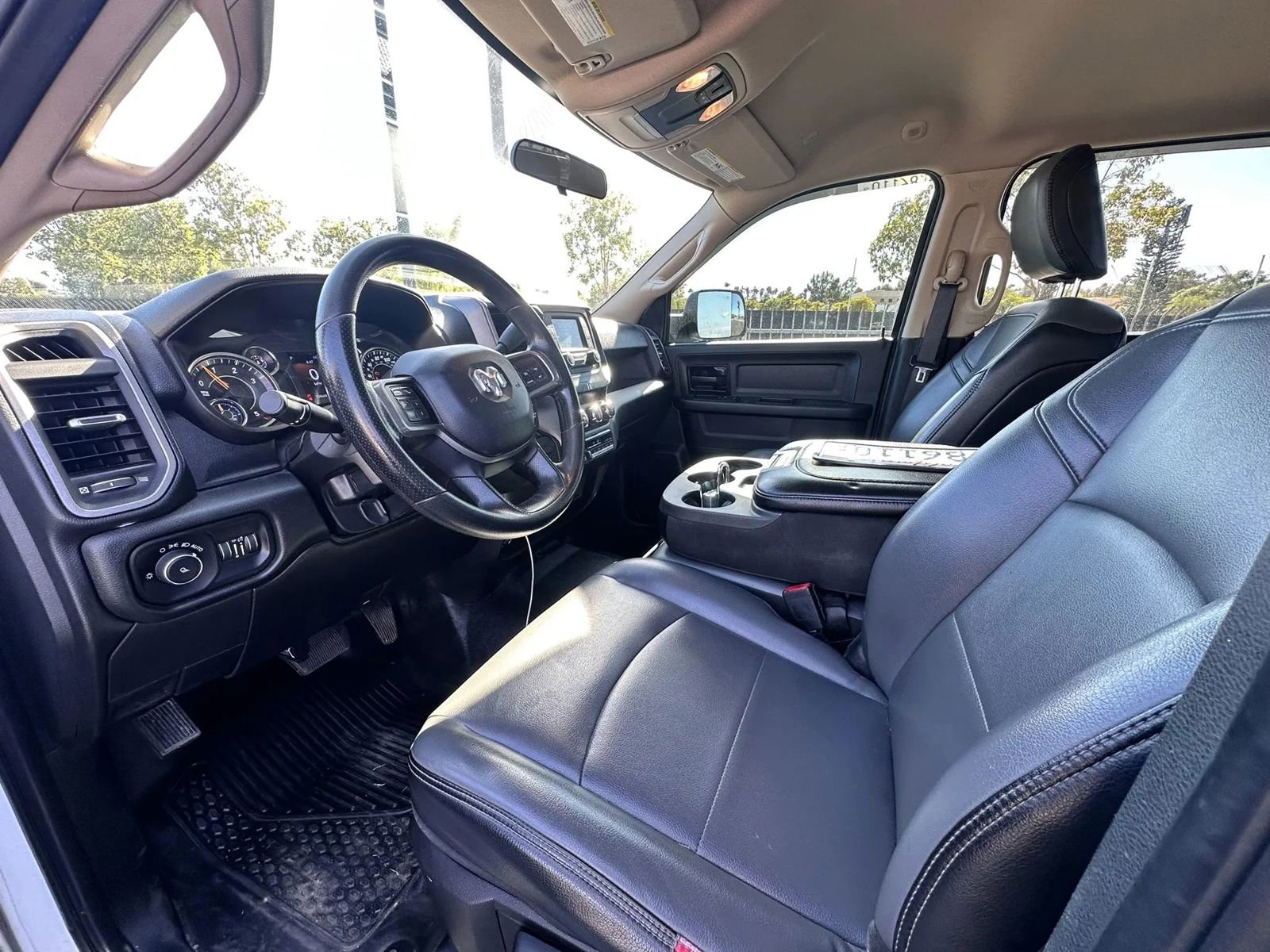 Used 2020 RAM 2500 Tradesman w/ Chrome Appearance Group AWD/4WD image 23