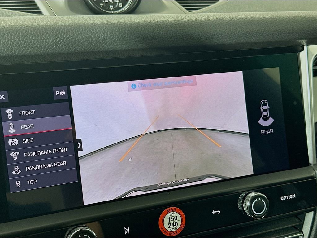 Certified 2025 Porsche Macan image 17