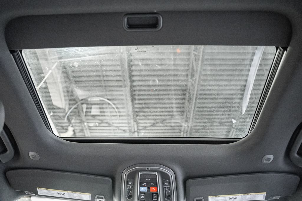 New 2025 Jeep Grand Cherokee L Laredo w/ Luxury Tech Group I image 29