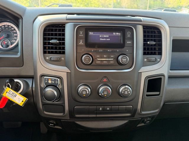 Used 2018 RAM 1500 Express image 19