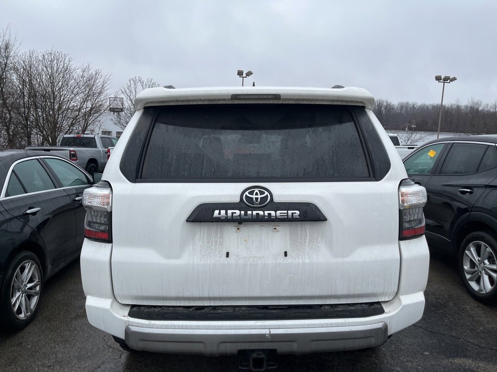 Used 2021 Toyota 4Runner TRD Off-Road Premium w/ Moonroof Package image 3