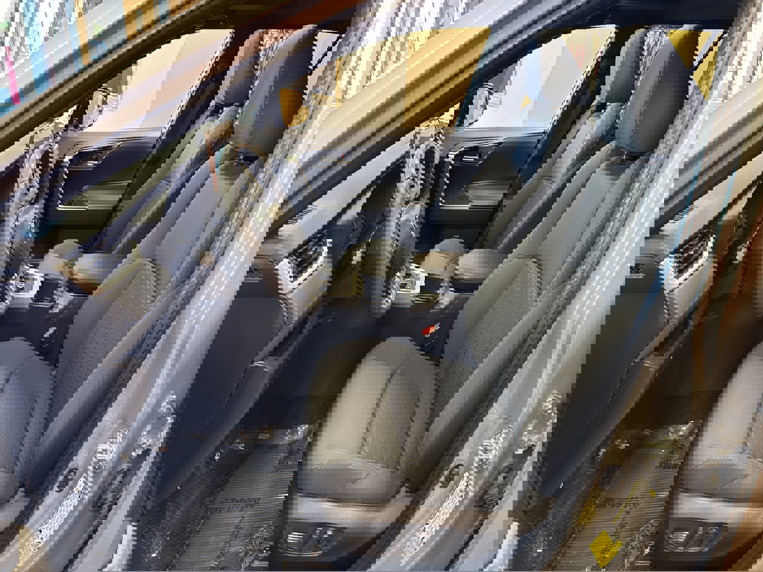 Used 2024 Toyota RAV4 SE w/ Convenience Package image 30