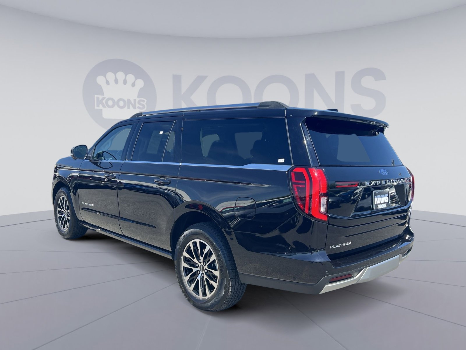 Used 2025 Ford Expedition Max Platinum AWD/4WD image 14