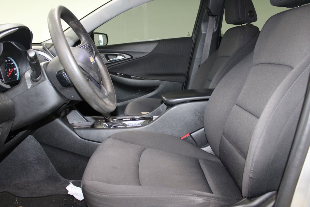 Used 2019 Chevrolet Malibu LS image 14