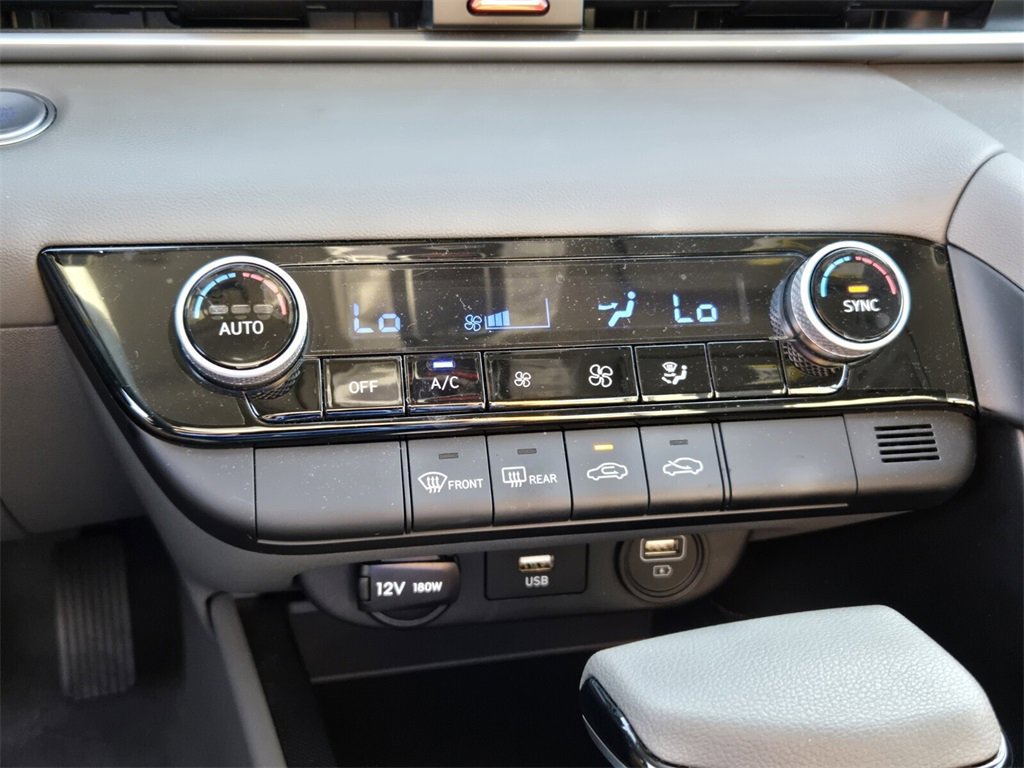 Certified 2023 Hyundai Elantra SEL w/ Cargo Package image 21