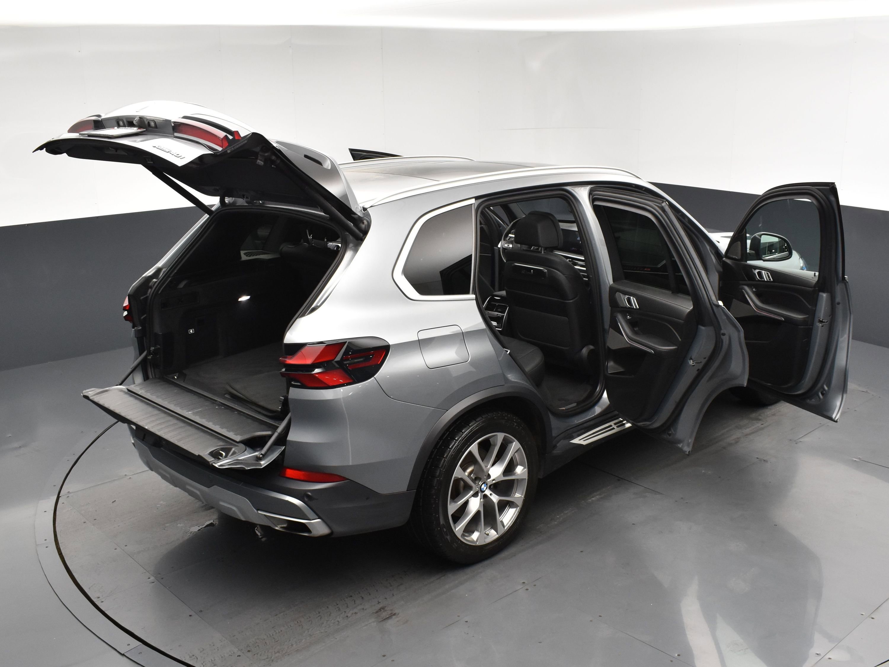 Used 2024 BMW X5 xDrive40i image 30