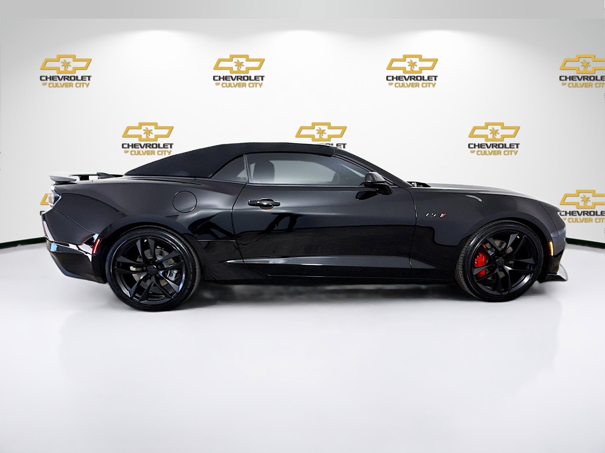 Used 2023 Chevrolet Camaro LT w/ RS Package image 8