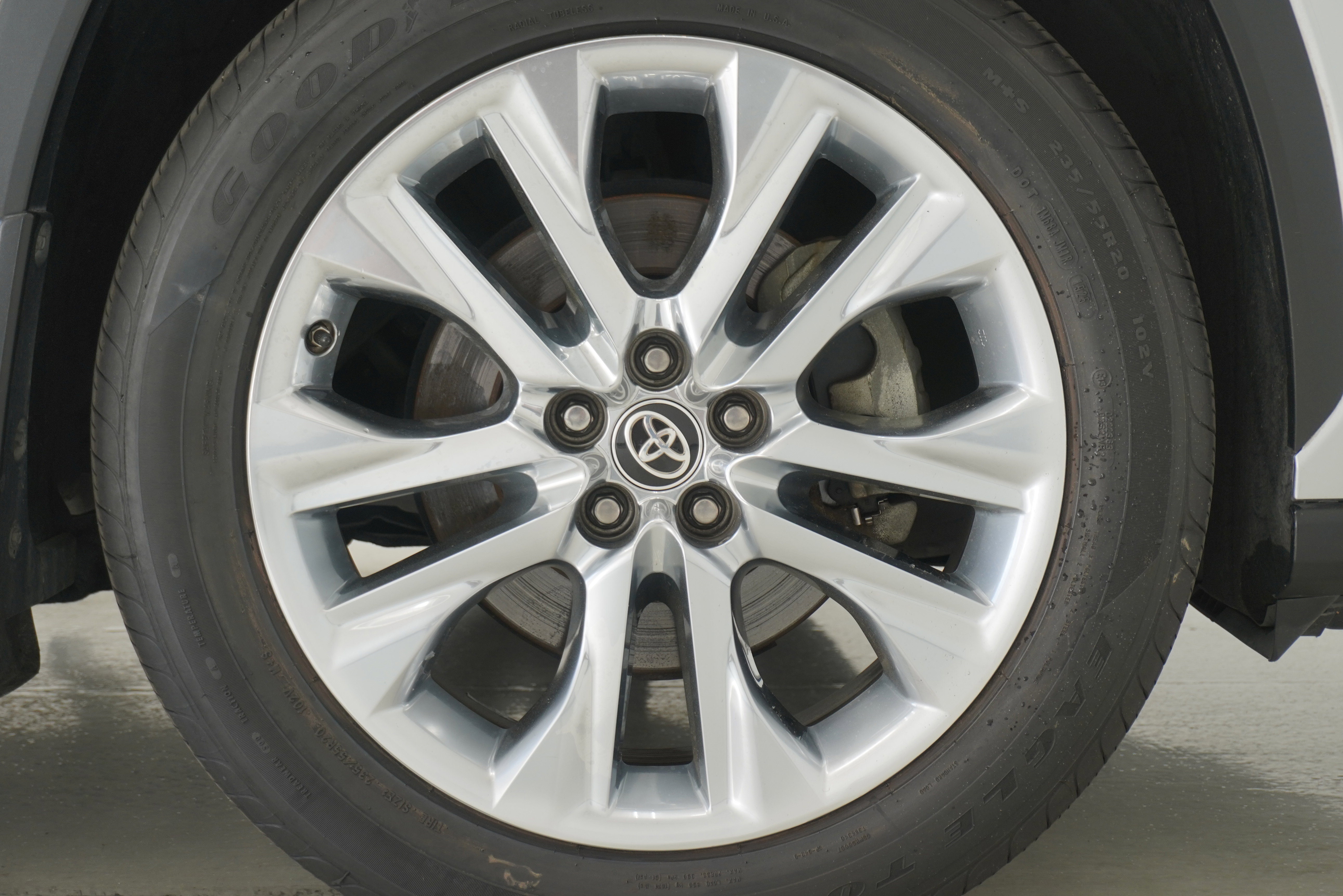 Used 2023 Toyota Highlander Limited FWD image 33
