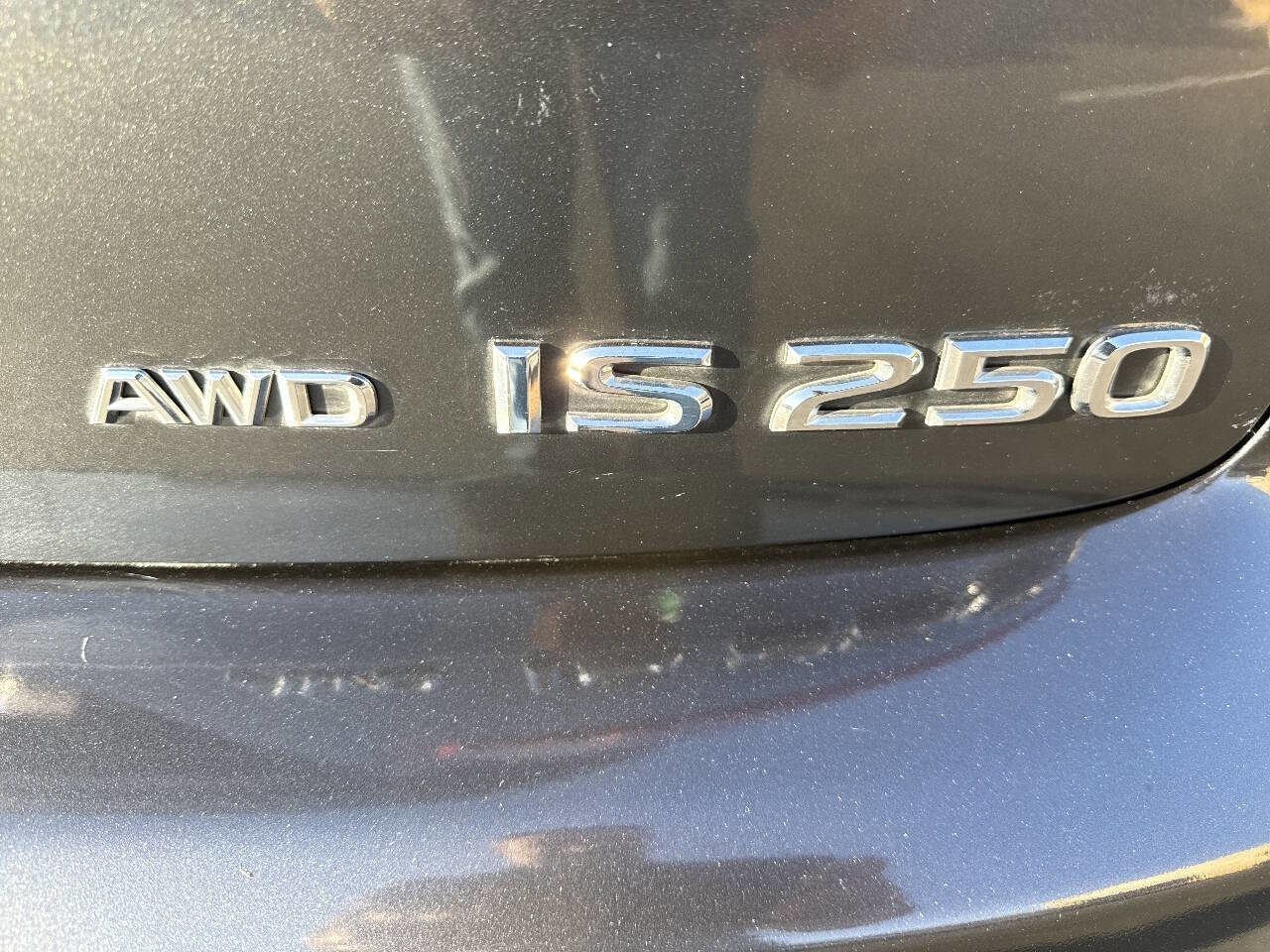 Used 2011 Lexus IS 250 Base AWD 4dr Sedan image 30