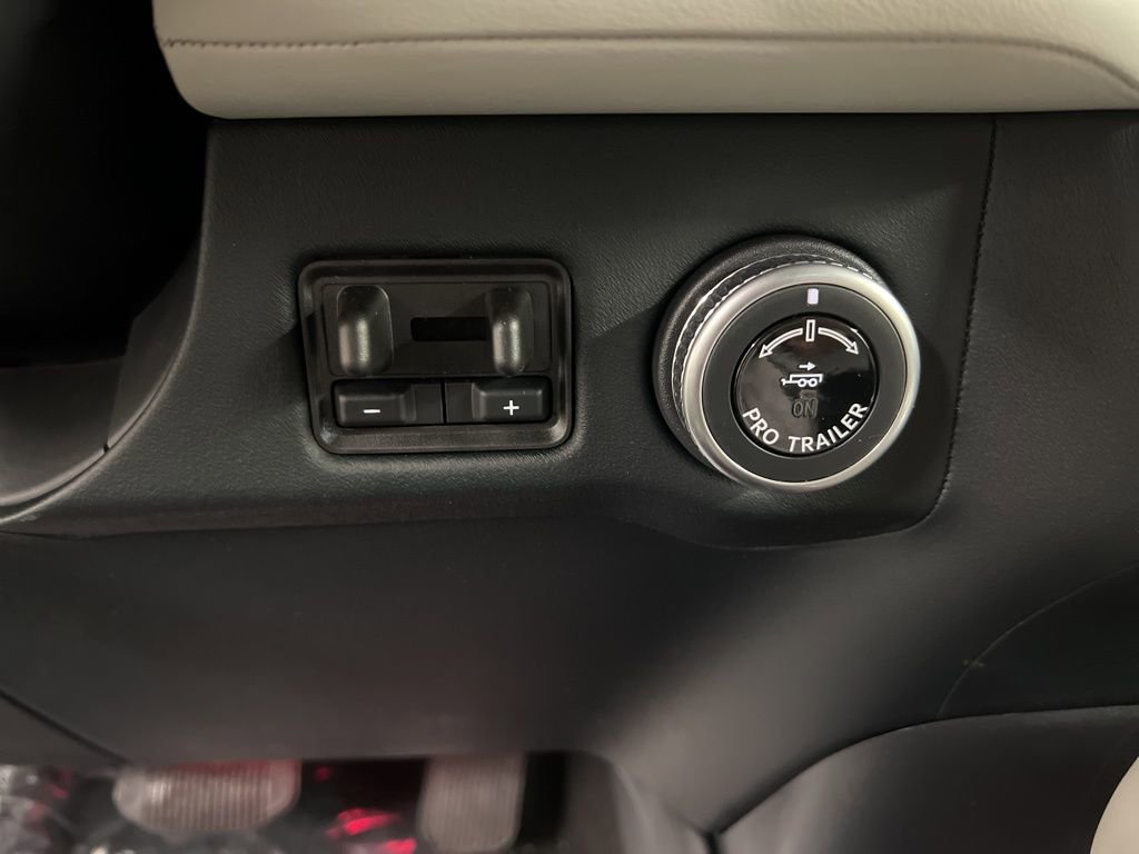 New 2026 Lincoln Navigator Reserve w/ Jet Appearance Package image 19