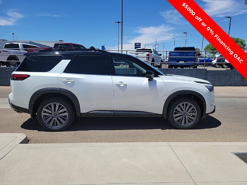 New 2025 Nissan Pathfinder SL w/ SL Premium Package image 8