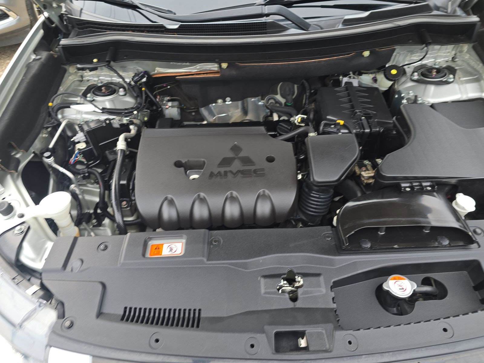 Used 2020 Mitsubishi Outlander SEL AWD/4WD image 21