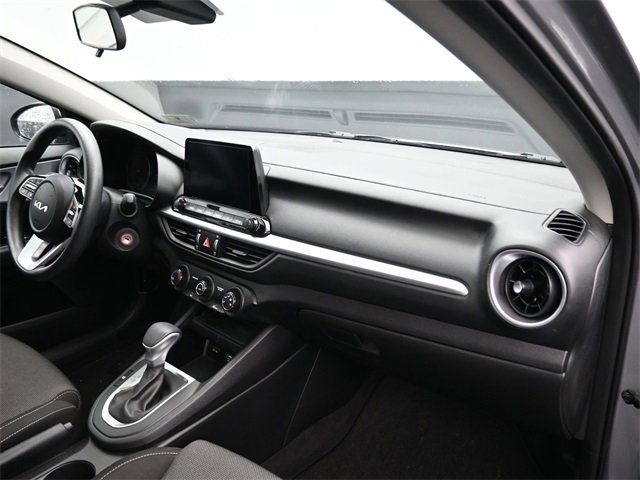 Used 2024 Kia Forte LXS w/ LXS Technology Package image 8