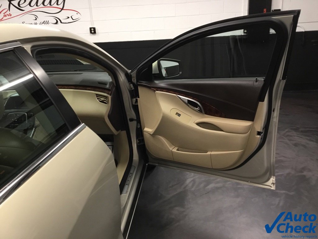 Used 2010 Buick LaCrosse CXL FWD image 39