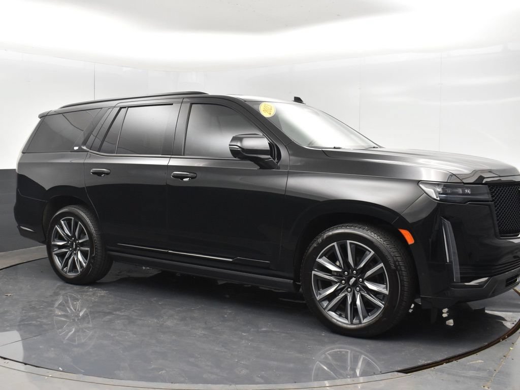Used 2023 Cadillac Escalade Sport Platinum w/ Heavy-Duty Trailer Package AWD/4WD image 3
