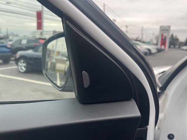 Used 2021 Nissan Kicks SV image 10