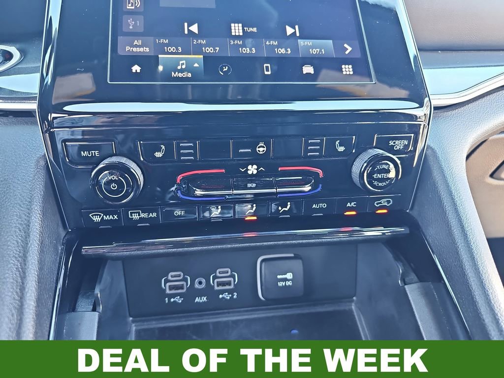 Used 2023 Jeep Grand Cherokee L Laredo image 22