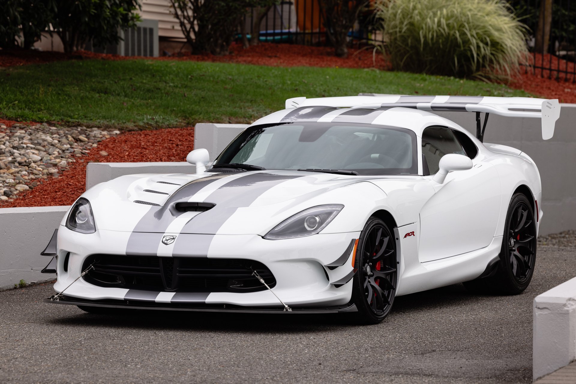 Used 2017 Dodge Viper ACR w/ Extreme Aero Package RWD image 13