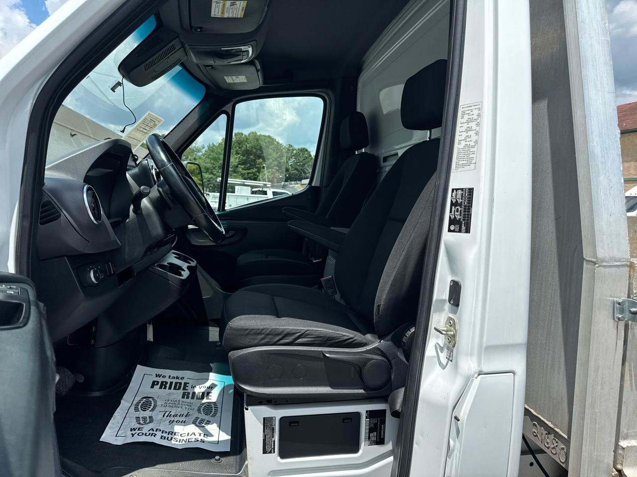 Used 2019 Mercedes-Benz Sprinter 170 w/ Premium Plus Package image 17