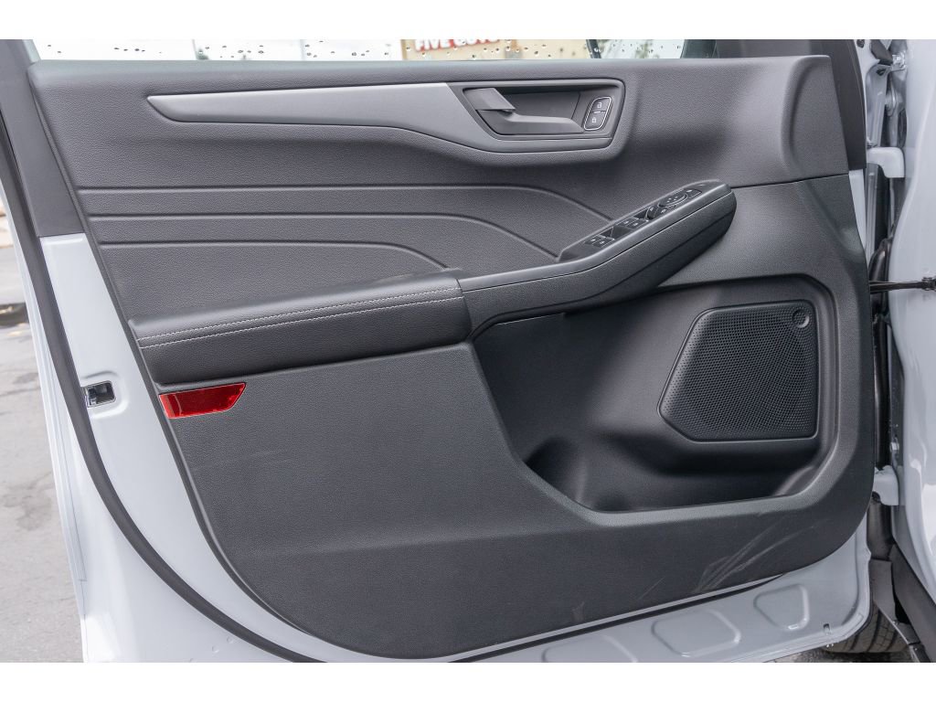 Used 2025 Ford Escape Active w/ Cold Weather Package image 17