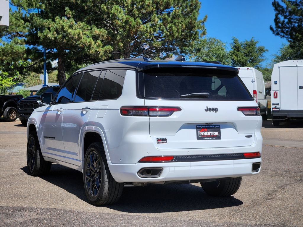 Used 2025 Jeep Grand Cherokee L Summit AWD/4WD image 3