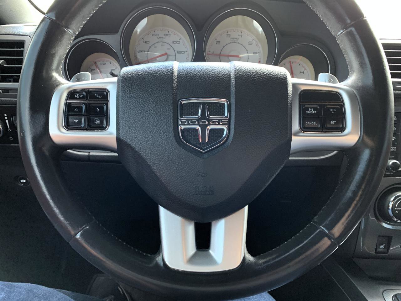 Used 2014 Dodge Challenger SXT RWD image 15