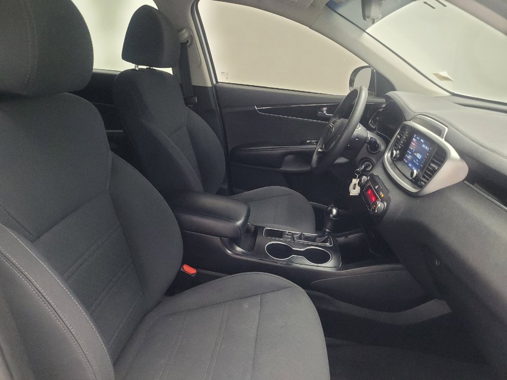 Used 2019 Kia Sorento FWD V6 image 21