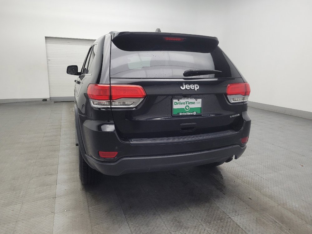 Used 2018 Jeep Grand Cherokee Laredo RWD image 6