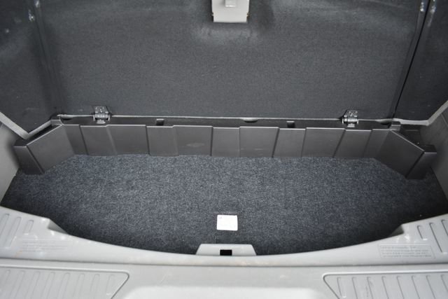 Used 2015 GMC Acadia SLE image 38