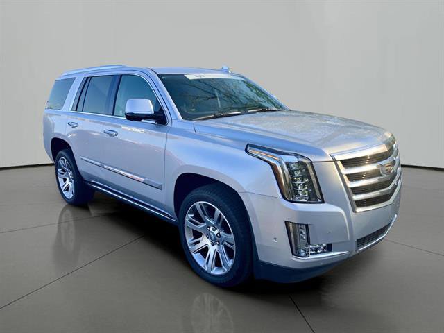 Used 2020 Cadillac Escalade Premium Luxury AWD/4WD image 7