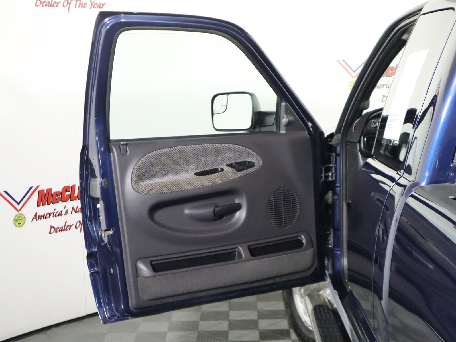 Used 2001 Dodge Ram 2500 Truck SLT image 22