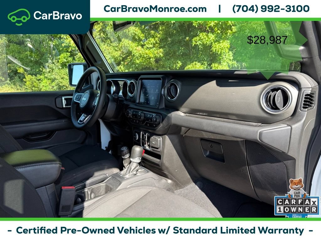 Used 2023 Jeep Wrangler Unlimited Sahara AWD/4WD image 26