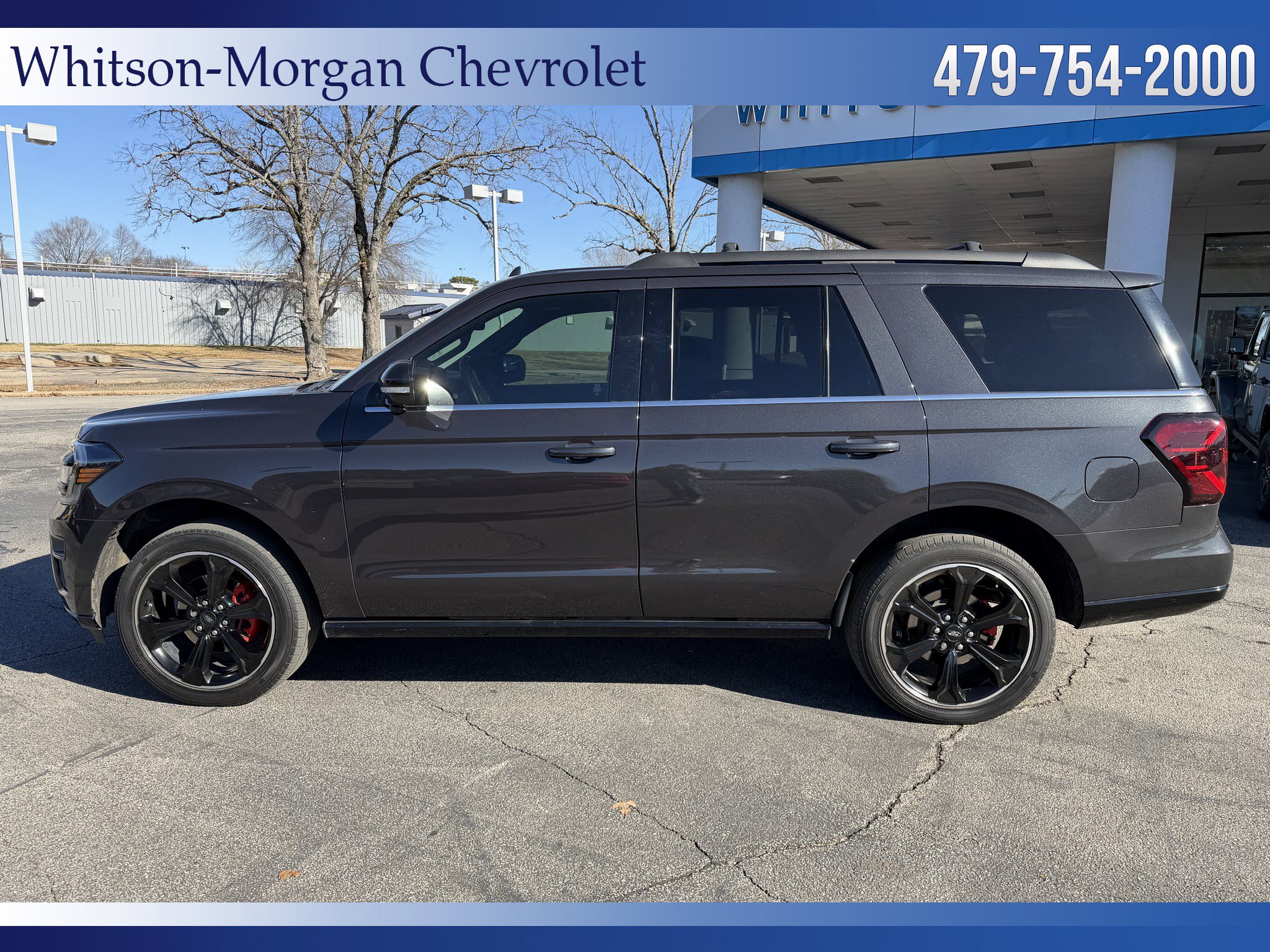 Used 2022 Ford Expedition Limited image 2